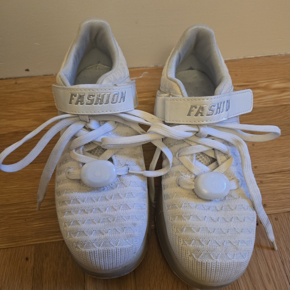 Women's roller shoes